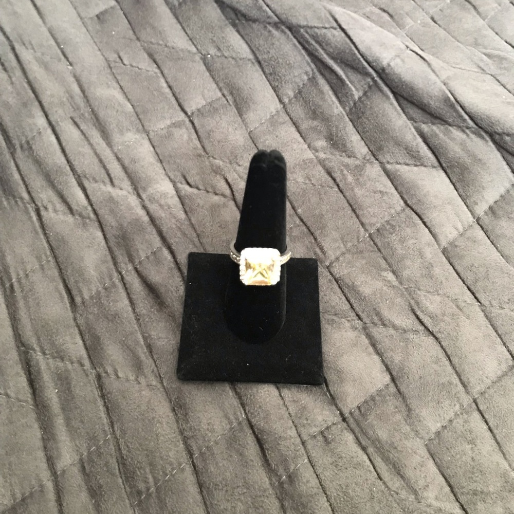 Fashion Ring